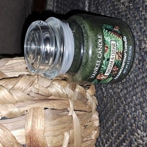 Yankee candle Balsam & cedar